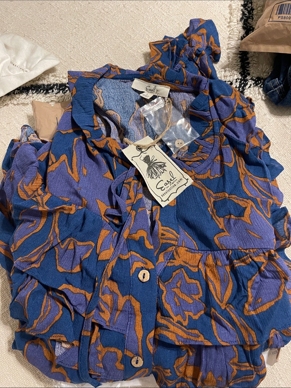 NWT EASEL Blue Floral Ruffle Long Sleeve Button Up Dolman Top Preppy SIZE LARGE